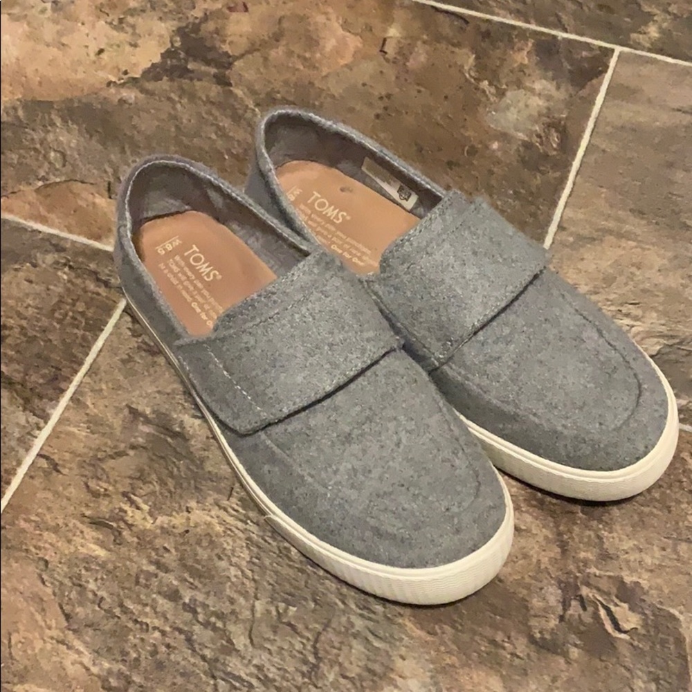 Toms slip on shoes